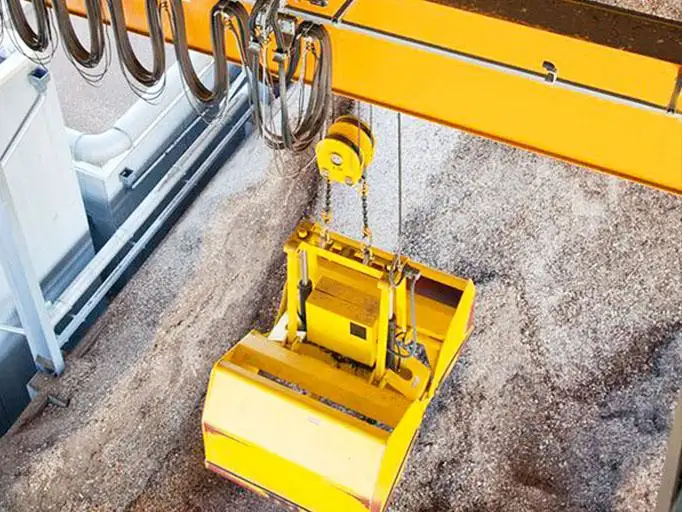 GRABBING CRANES Component