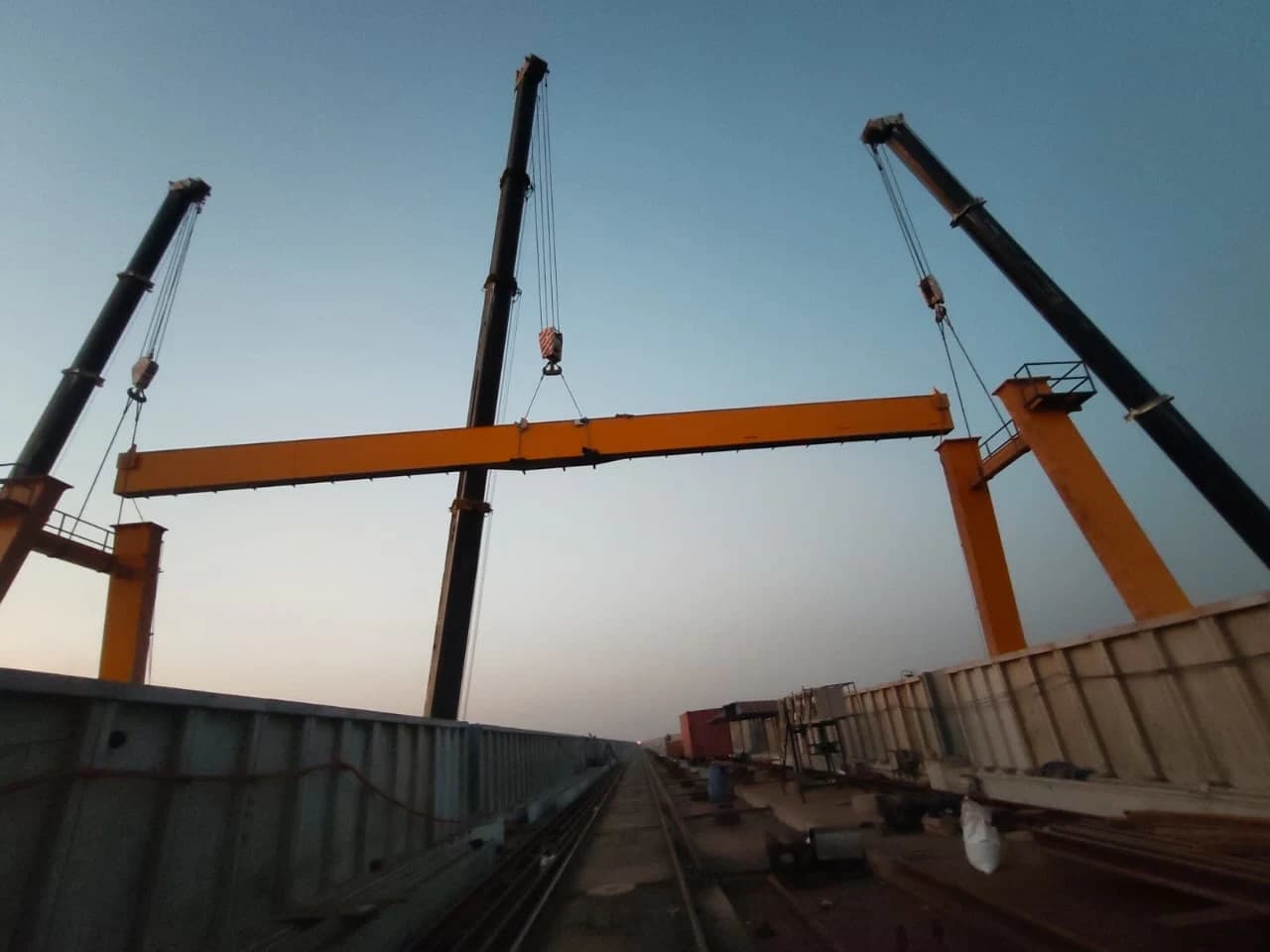 BRIDGE CRANE Crane